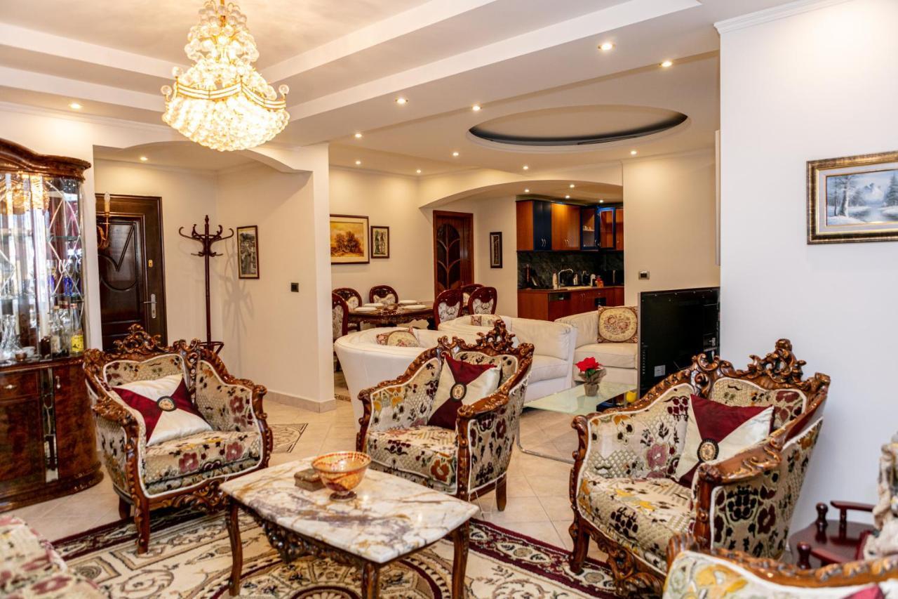 Апартаменты Spacious Paradise - 3br In The Heart Of